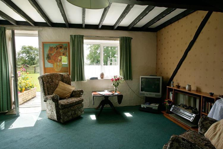 Doubleton Farm Cottages Weston-super-Mare Room photo